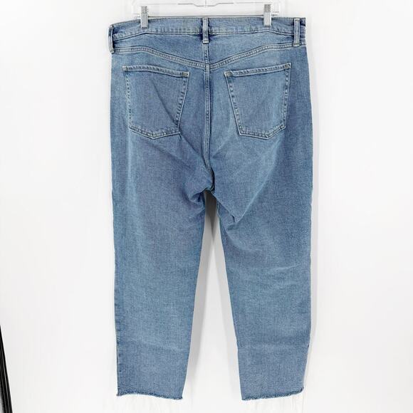 Old Navy Extra High Rise Sky High Straight Leg Distressed Jeans Women's Size 16 - Picture 2 of 12